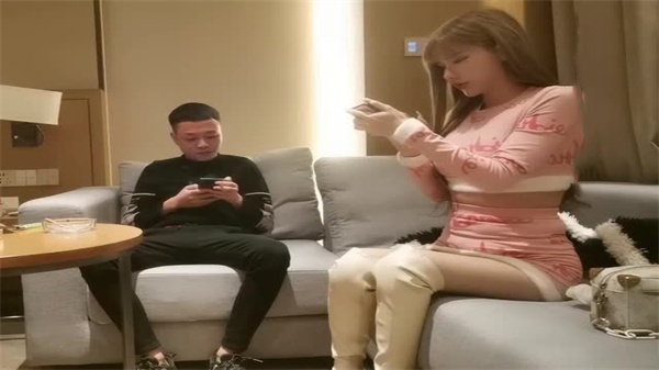 文轩探花：黄先生豪掷千金狂干极品大圈女神，嫩逼被操成肉洞淫荡沦陷